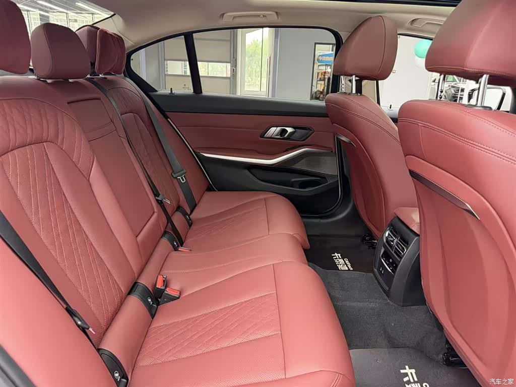 BMW 3 Series, 2022 10