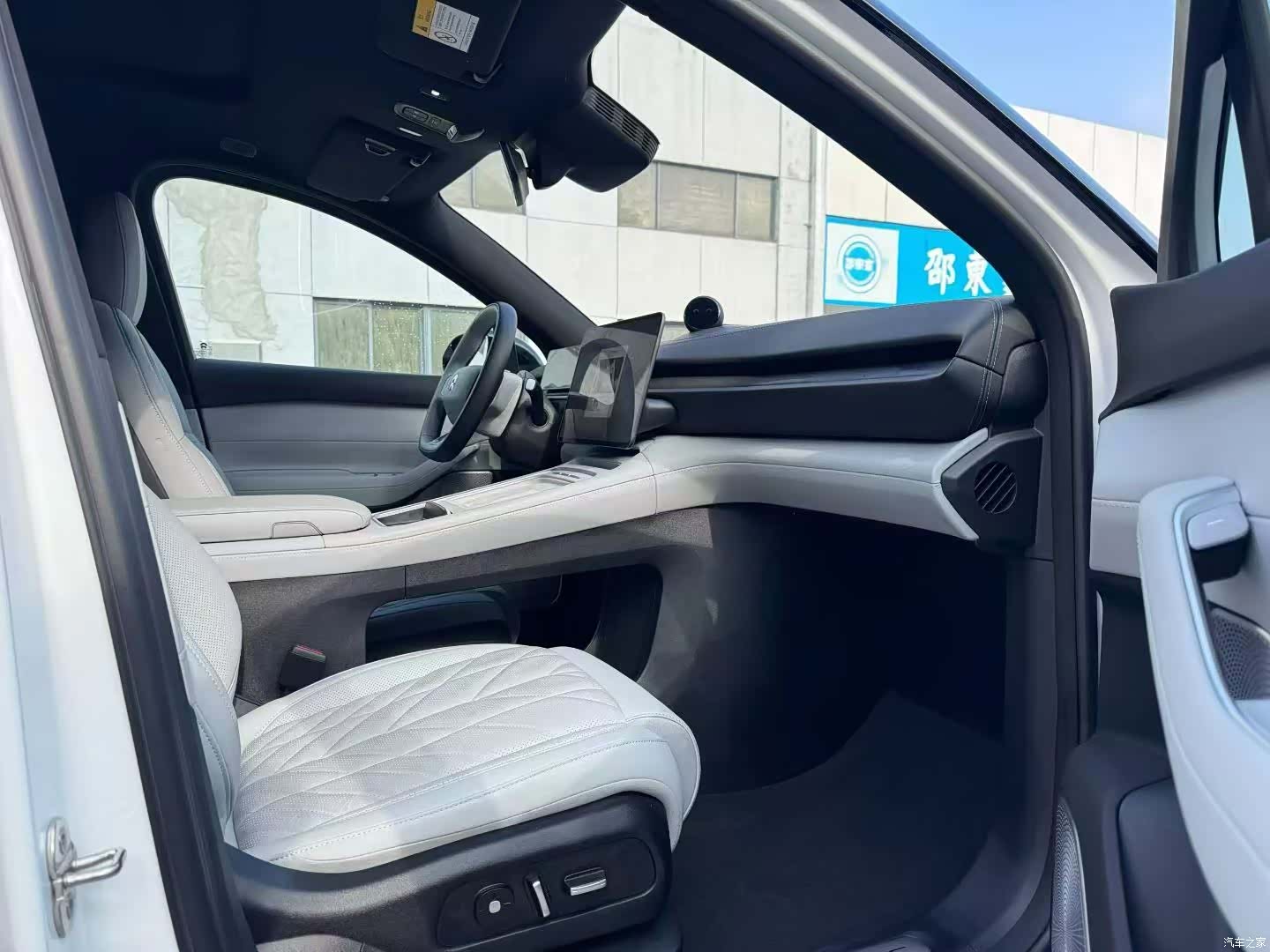 NIO ES6, 2025 8