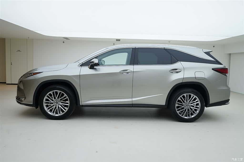 Lexus RX, 2021 3