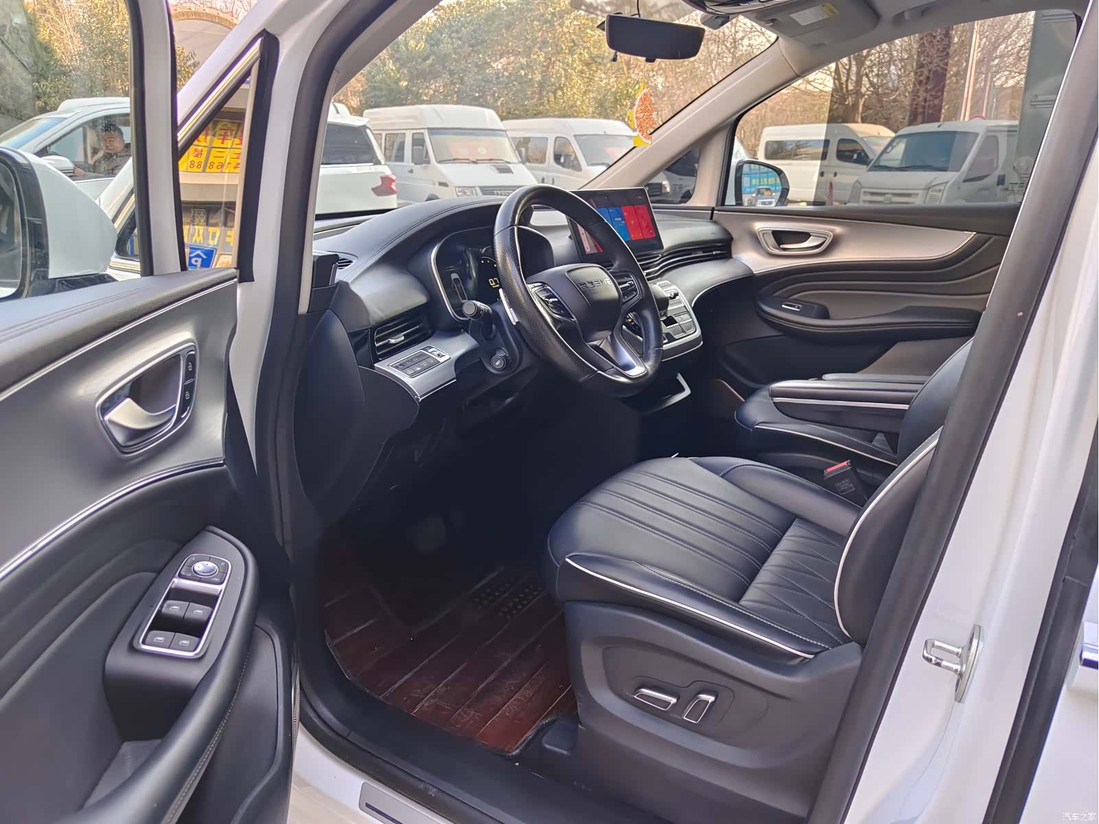 Roewe iMAX8, 2021 8