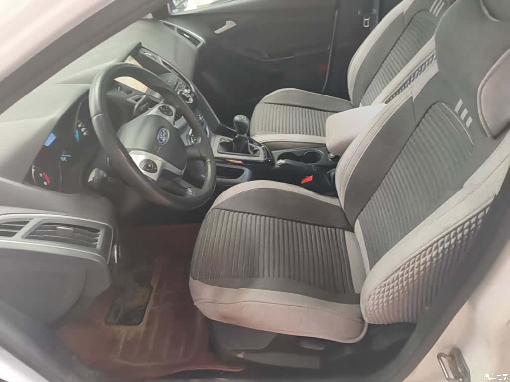 Ford Focus, 2014 15