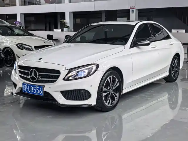 Mercedes-Benz C-Class 2018 — купить из Китая под заказ