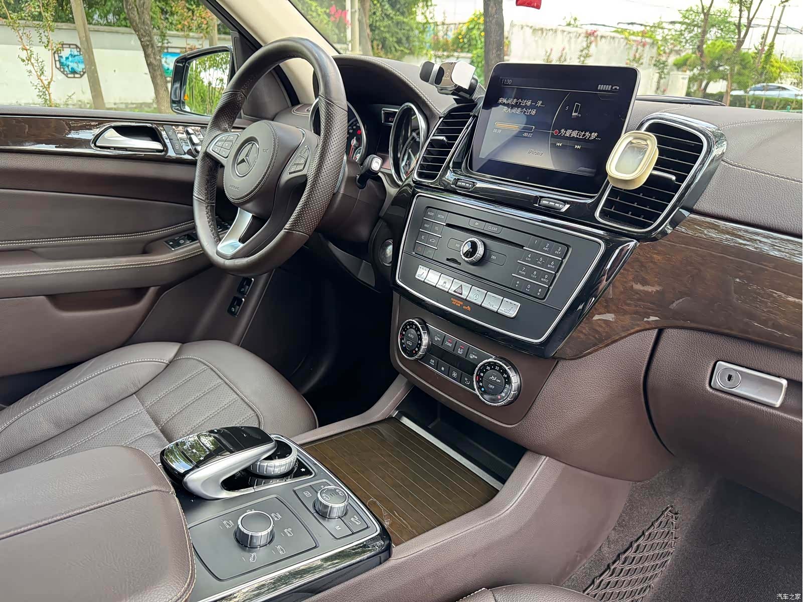 Mercedes-Benz GLS, 2018 13