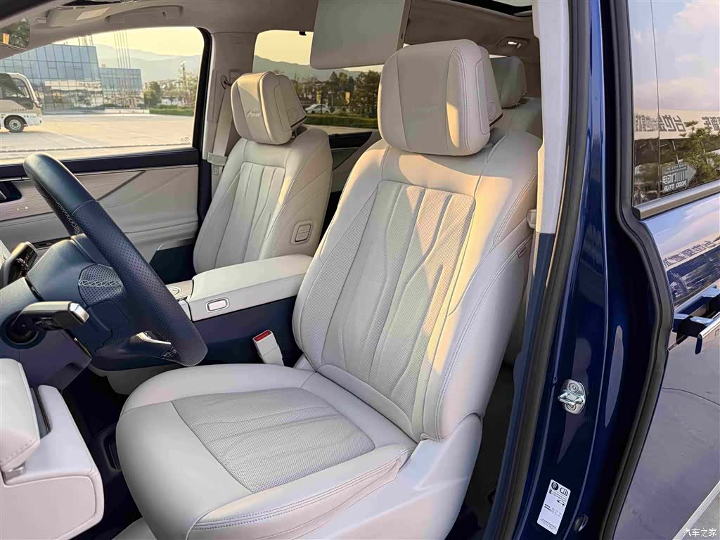 Buick GL8, 2024 6