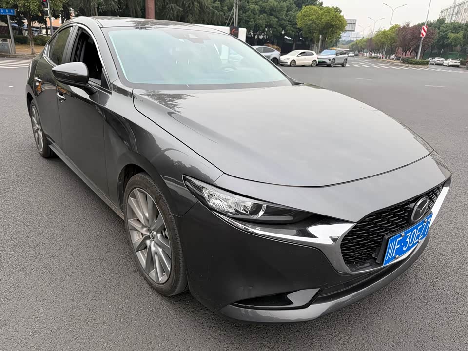 Mazda 3 Angkesaila