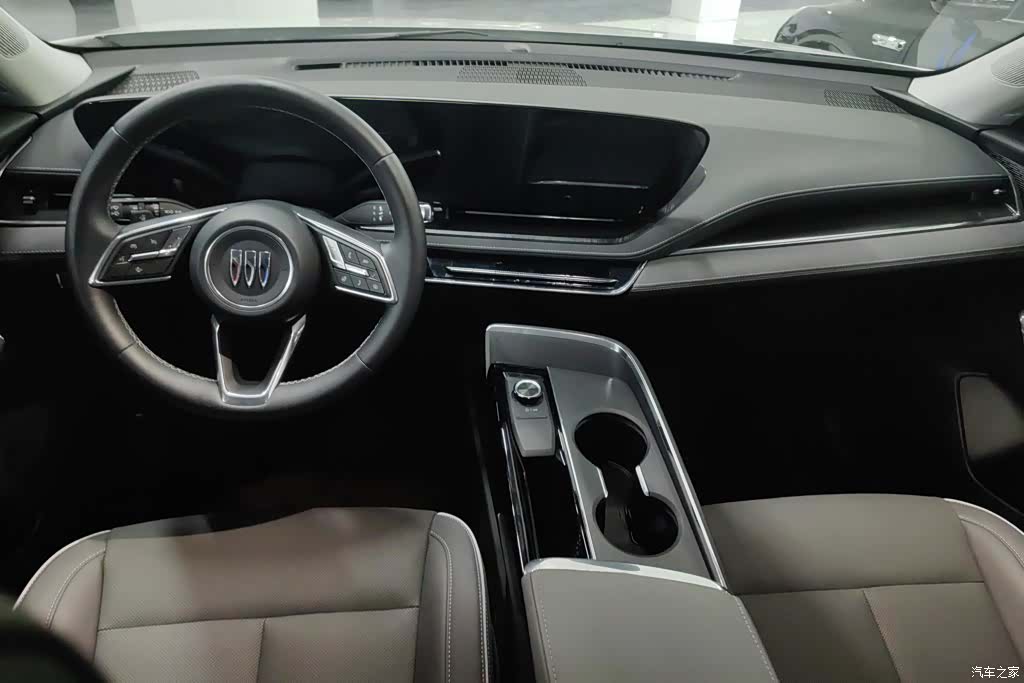 Buick E5, 2025 12