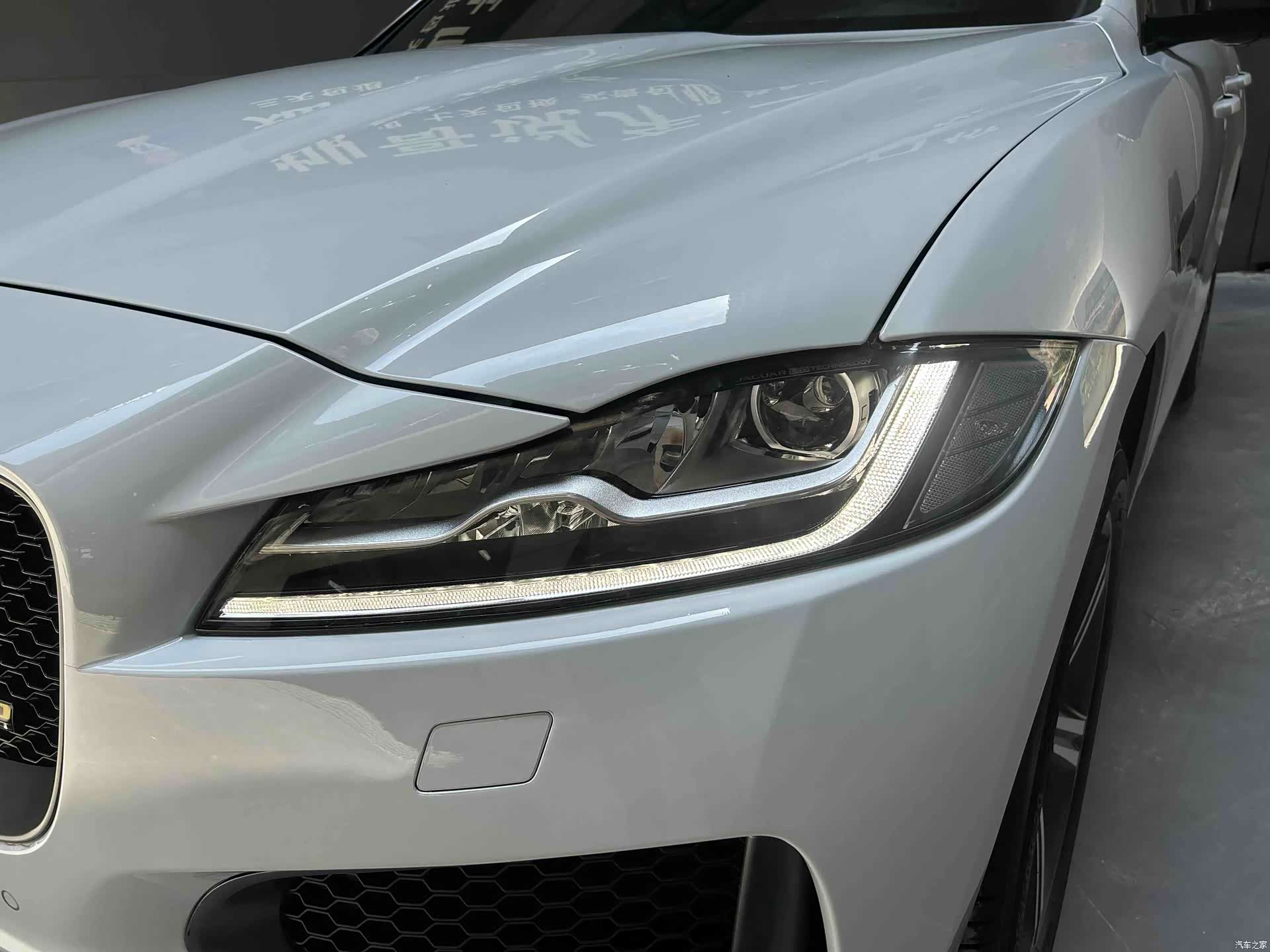 Jaguar F-PACE, 2021 все фото