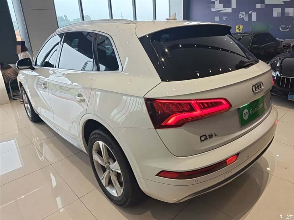 Audi Q5L, 2020 все фото