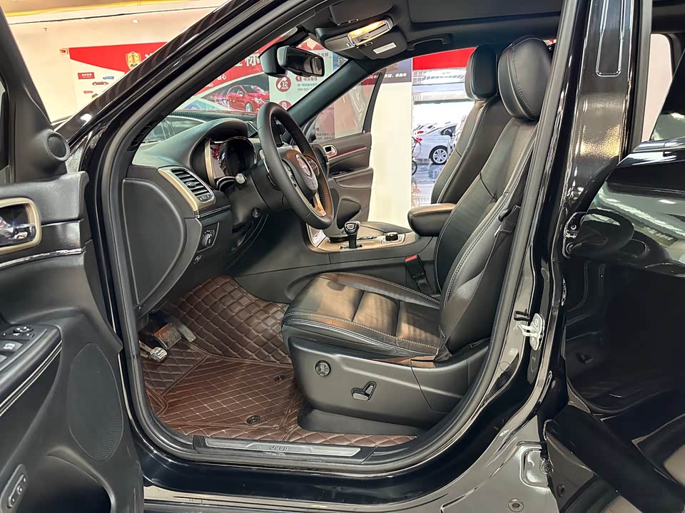 Jeep Grand Cherokee Jeep Grand Cherokee
