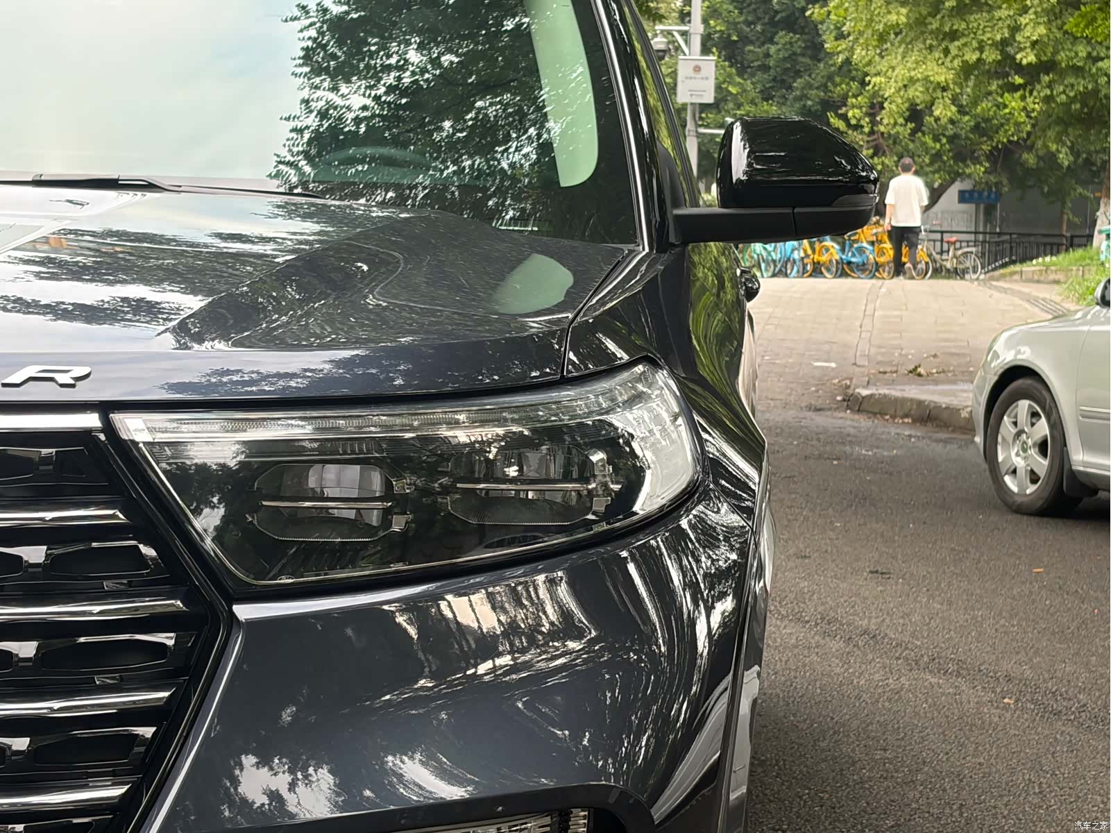Ford Explorer, 2022 3