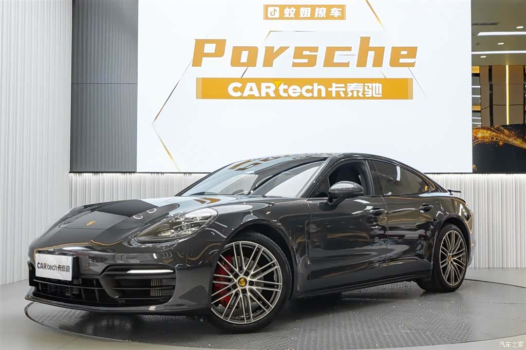 Porsche Panamera, 2022 1