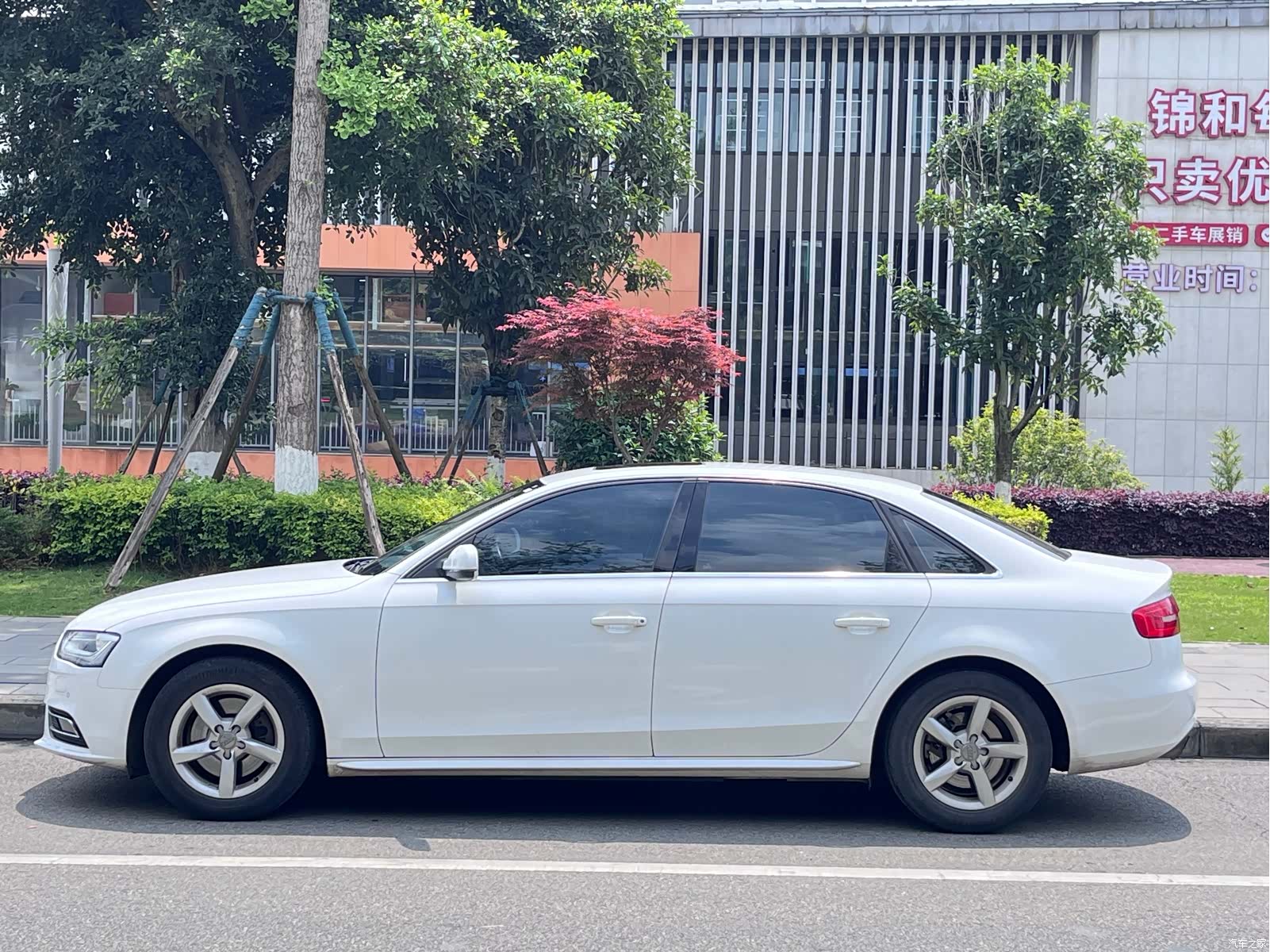 Audi A4L, 2015 4