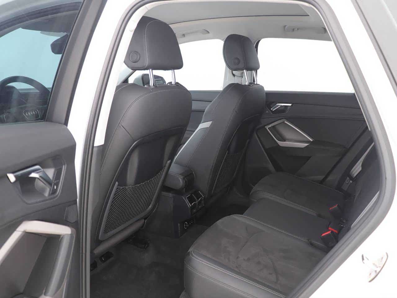 Audi Q3, 2023 все фото