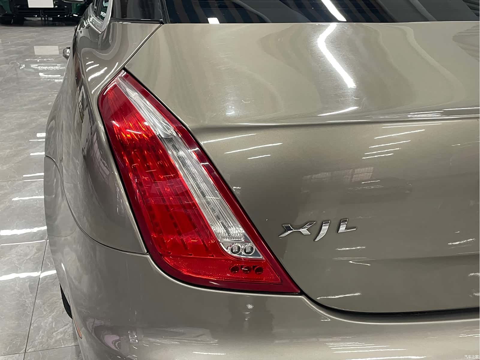 Jaguar XJ, 2012 19