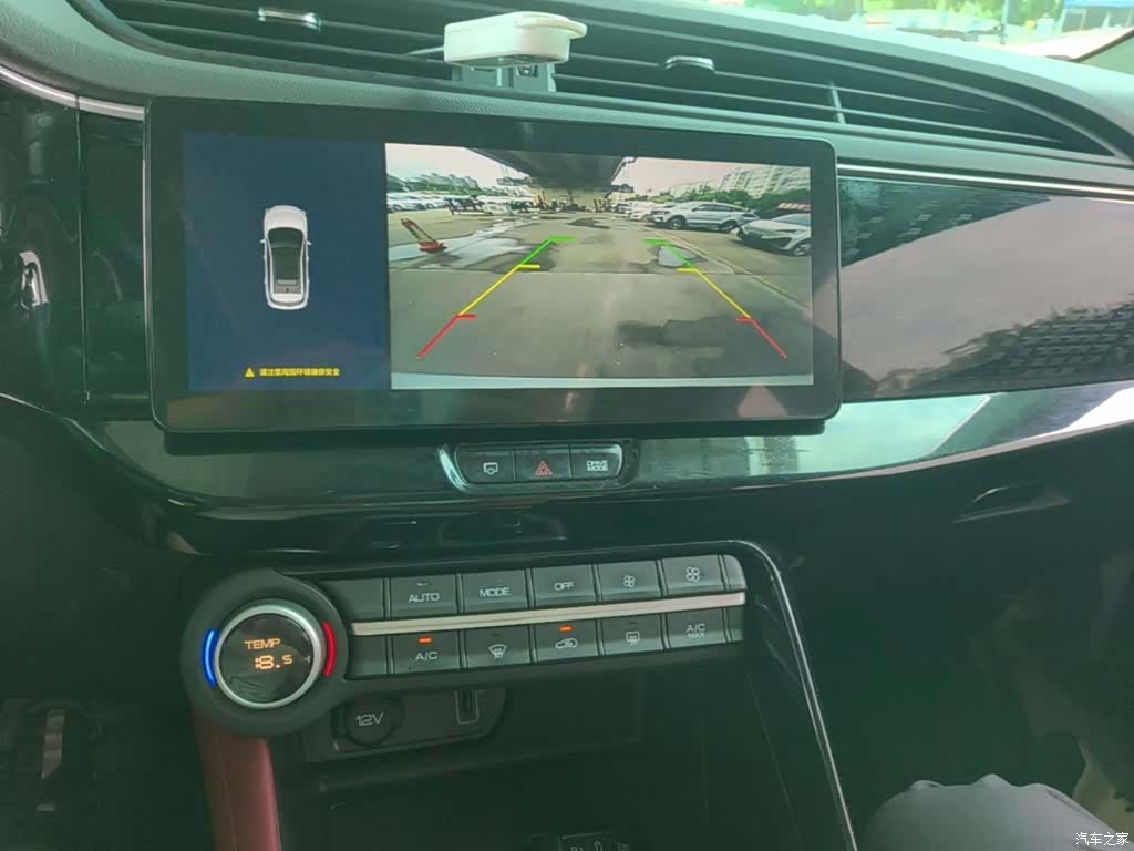 DongFeng AX7, 2022 13