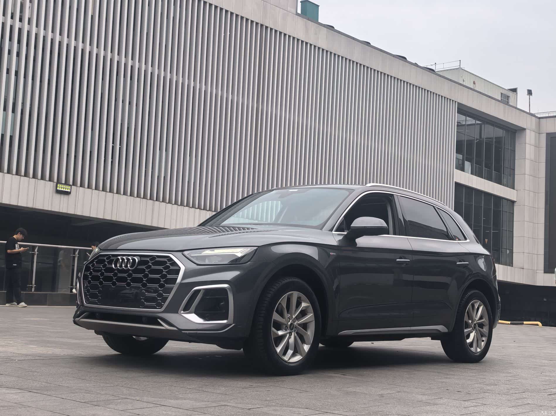Audi Q5L, 2021 1