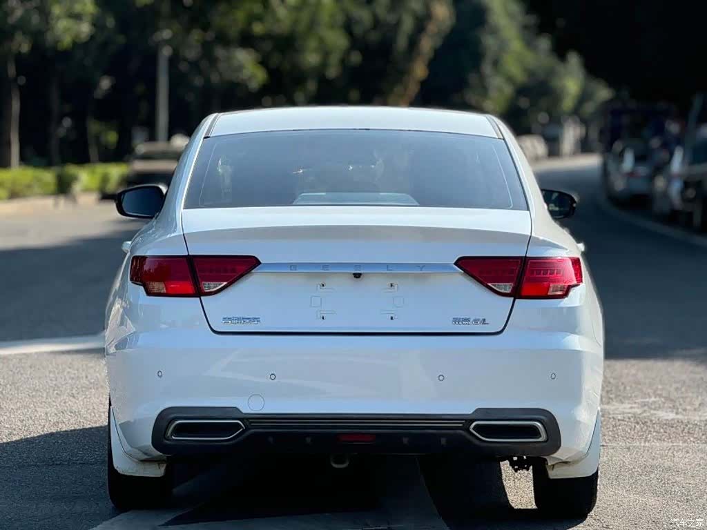 Geely Emgrand, 2018 8