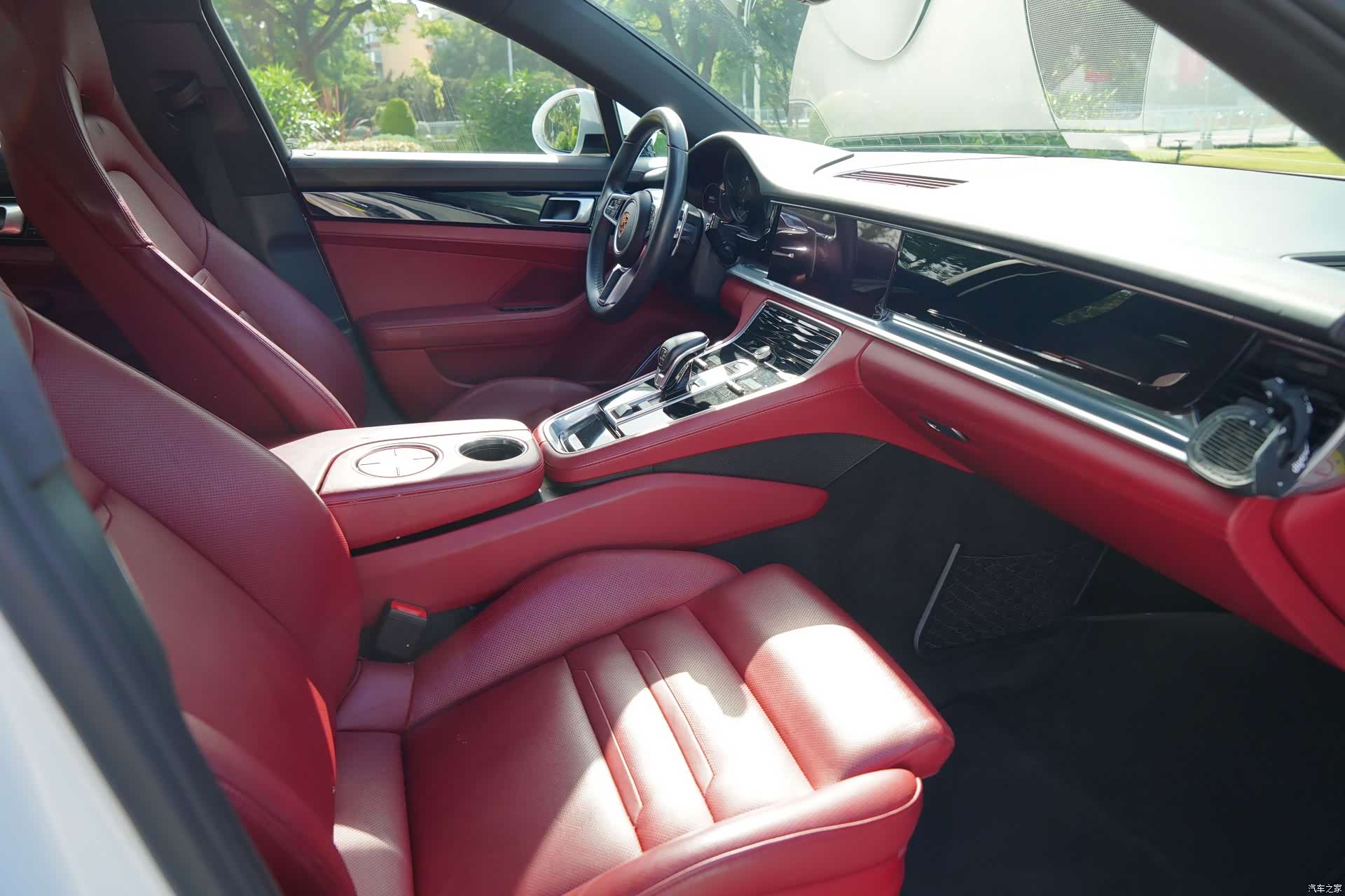 Porsche Panamera, 2018 13
