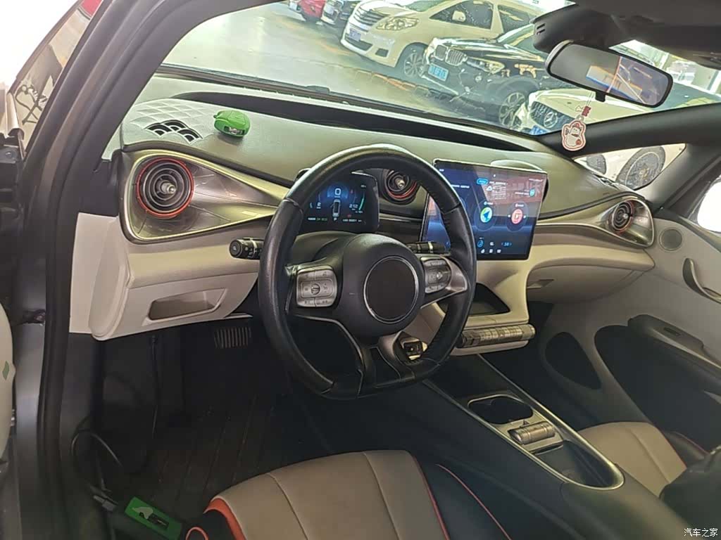 BYD Dolphin, 2022 11