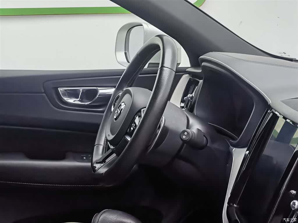 Volvo XC60, 2019 22