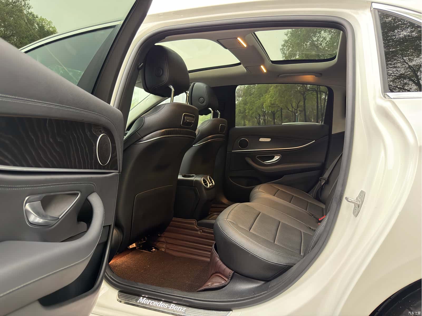 Mercedes-Benz E-Class, 2018 6