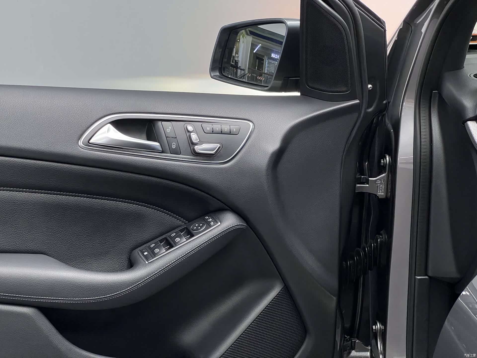 Mercedes-Benz B-Class, 2018 10