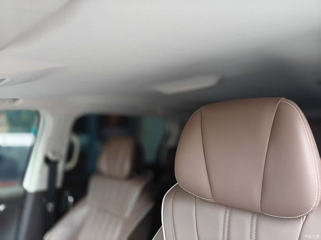 Roewe iMAX8, 2024 8