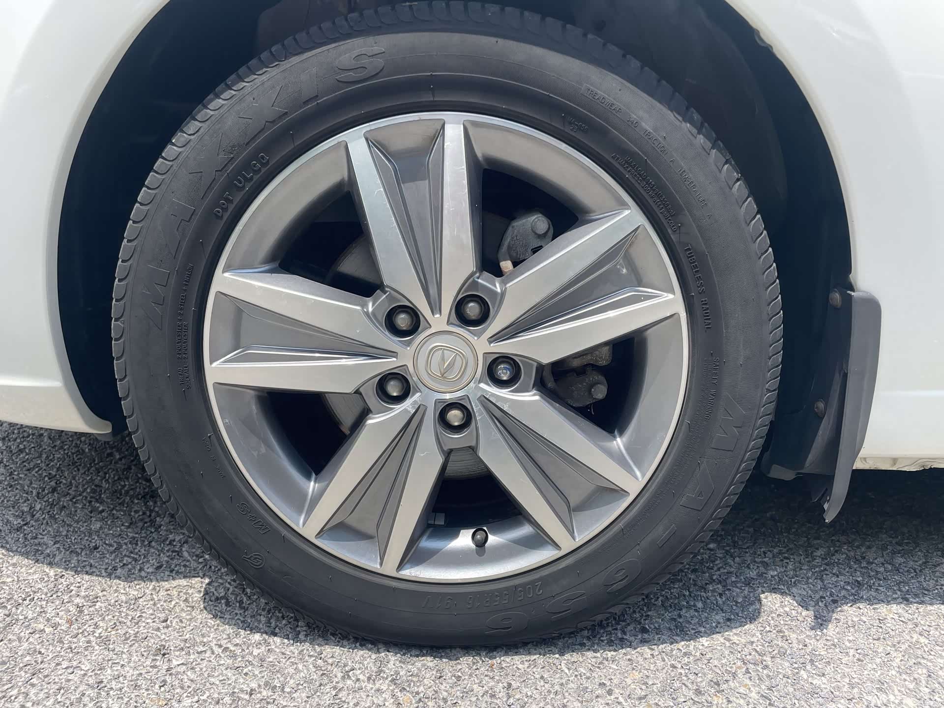 Changan Eado, 2017 15