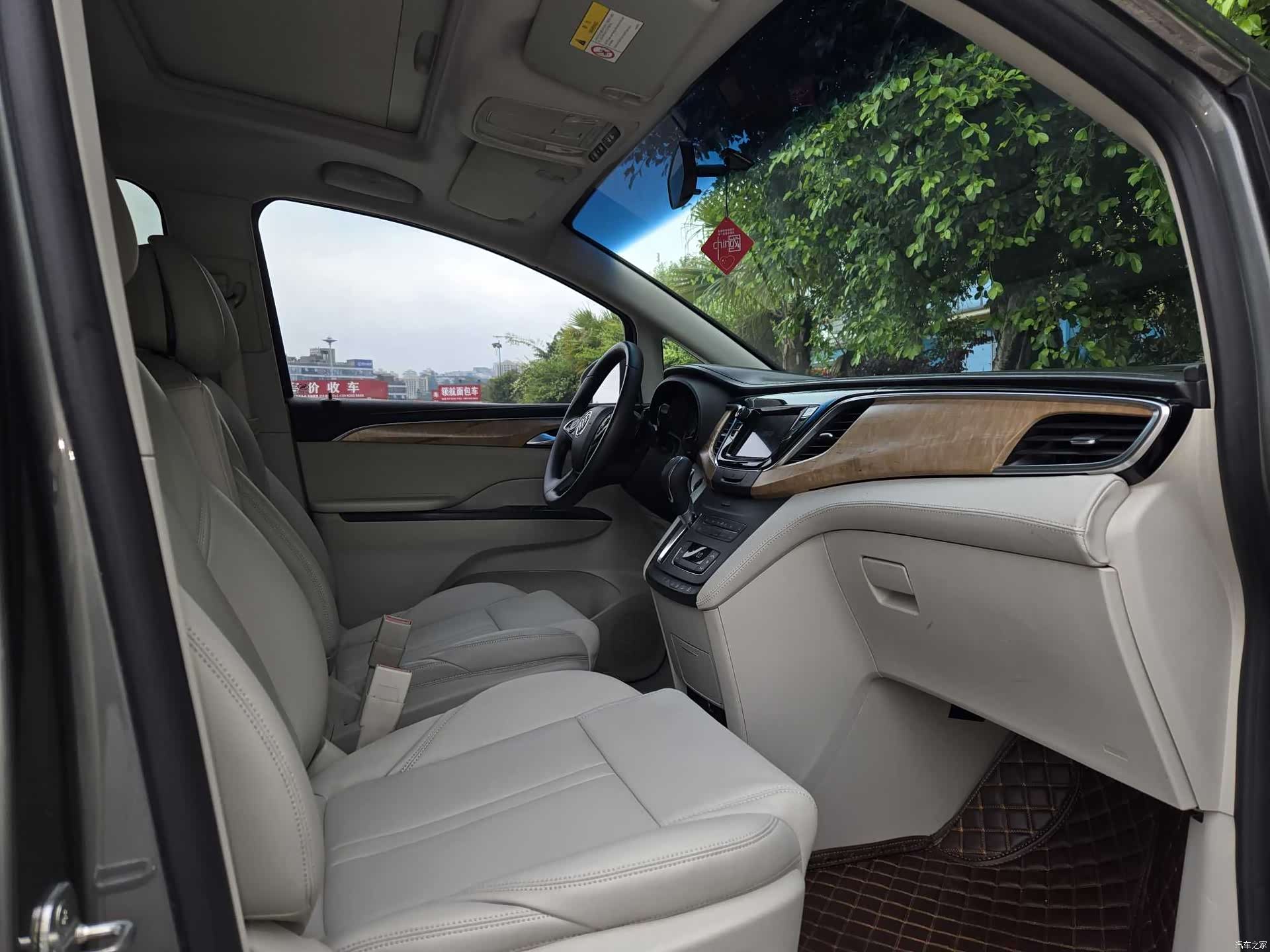Buick GL8, 2018 9