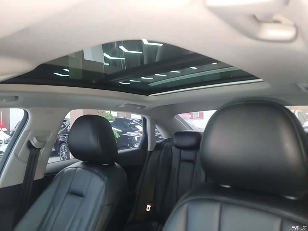 Audi A4L, 2019 18