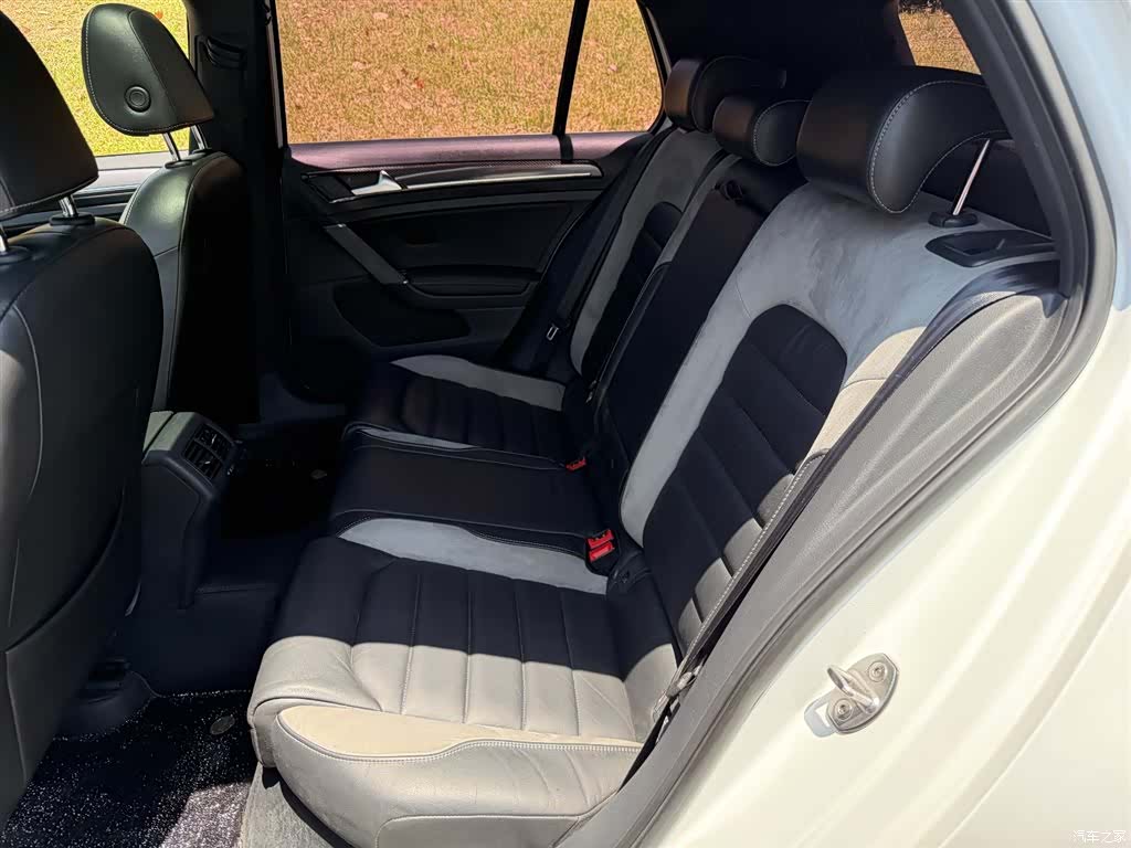 Volkswagen Golf, 2018 10