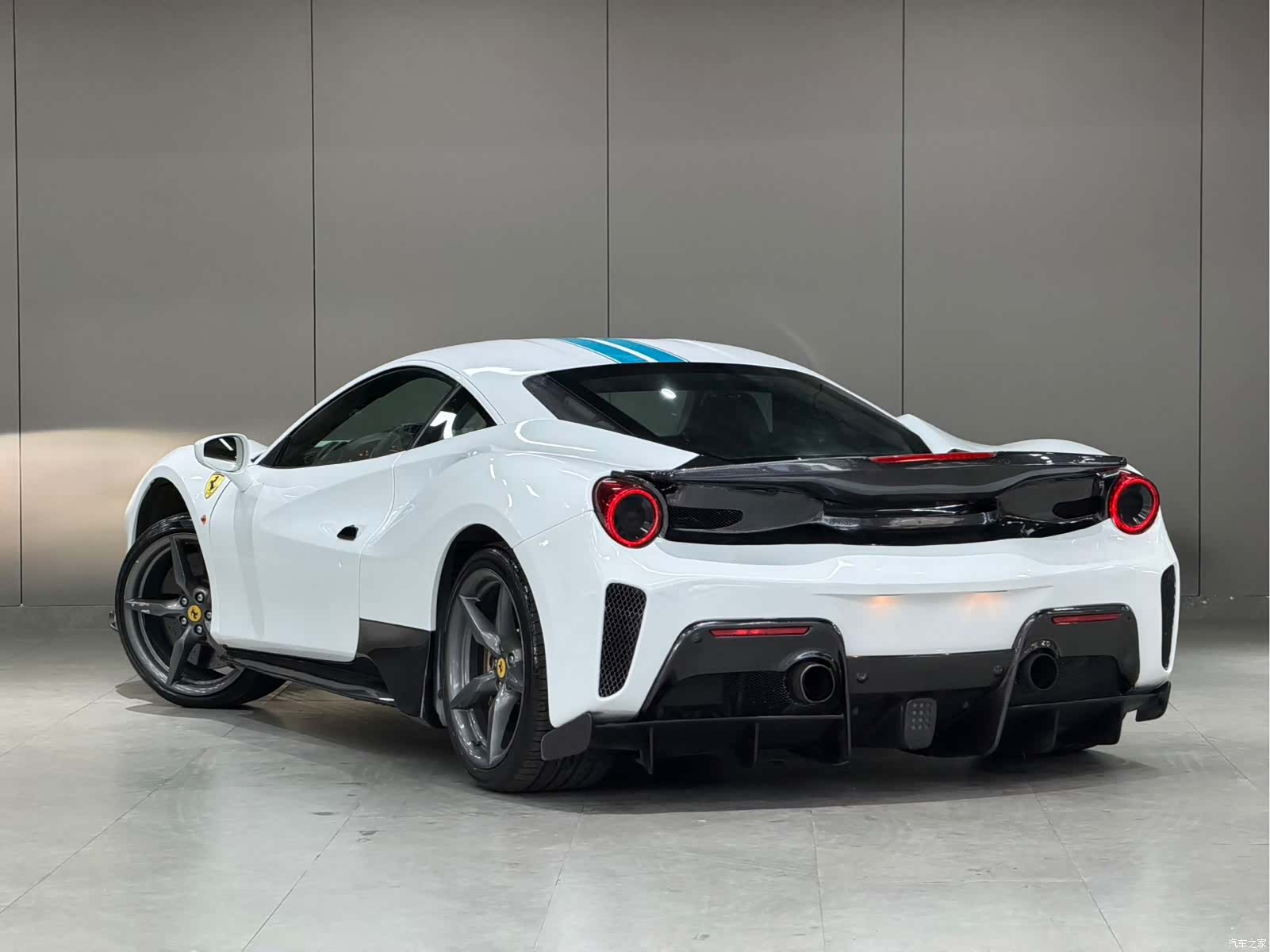 Ferrari 488, 2020 6