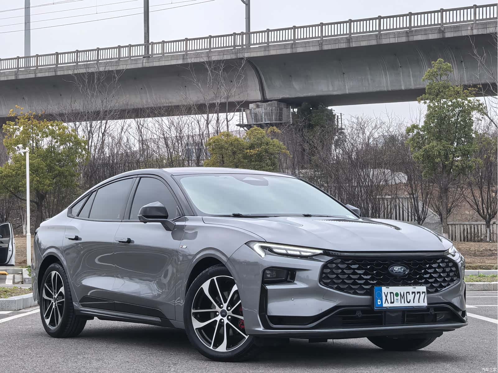 Ford Mondeo, 2023 3