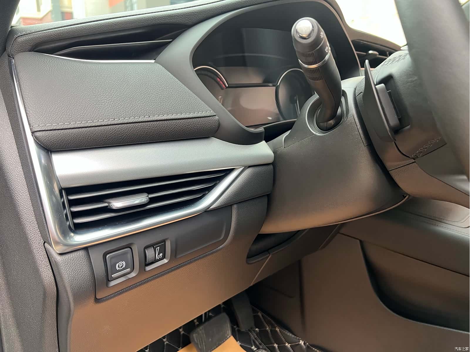 Cadillac XT4, 2020 15