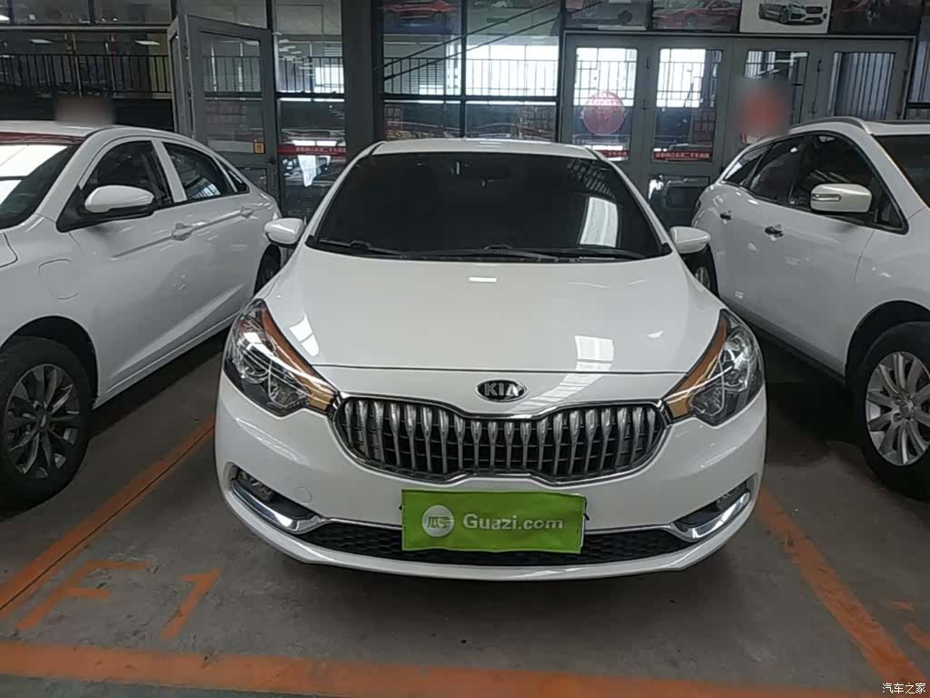 Kia K3, 2015 3