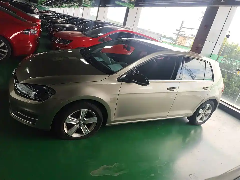 Volkswagen golf