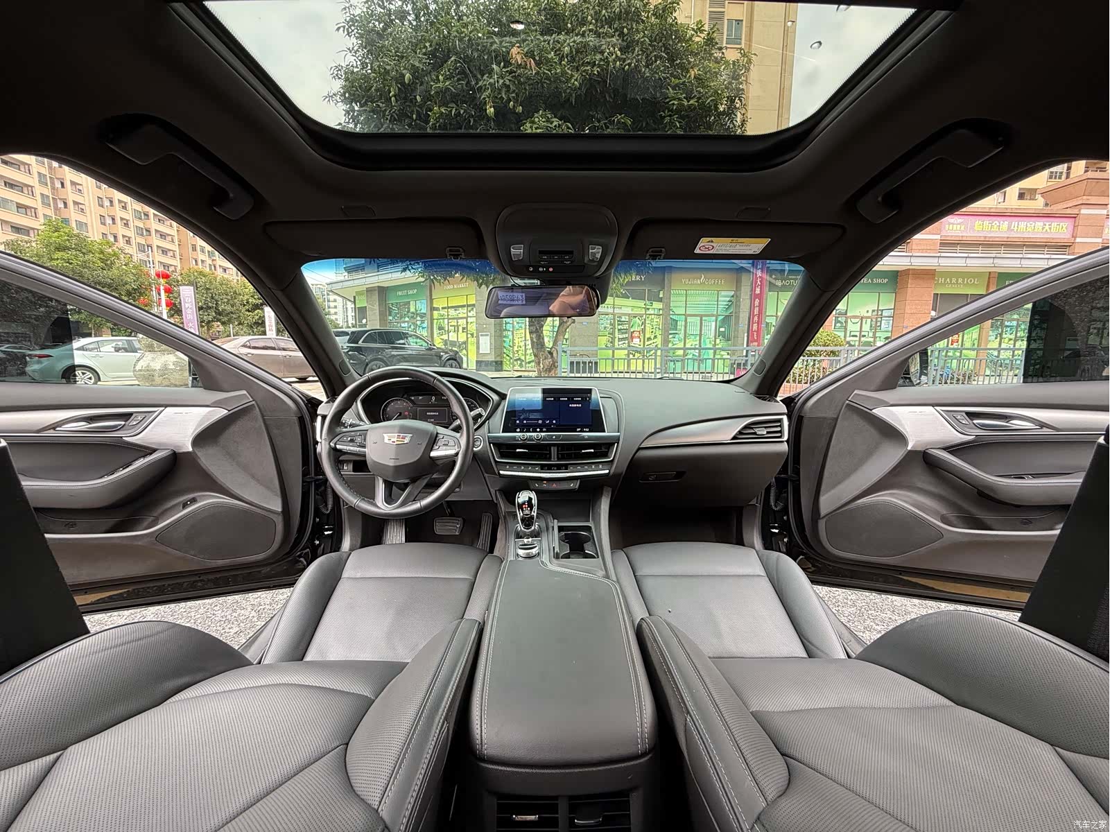 Cadillac CT5, 2021 28