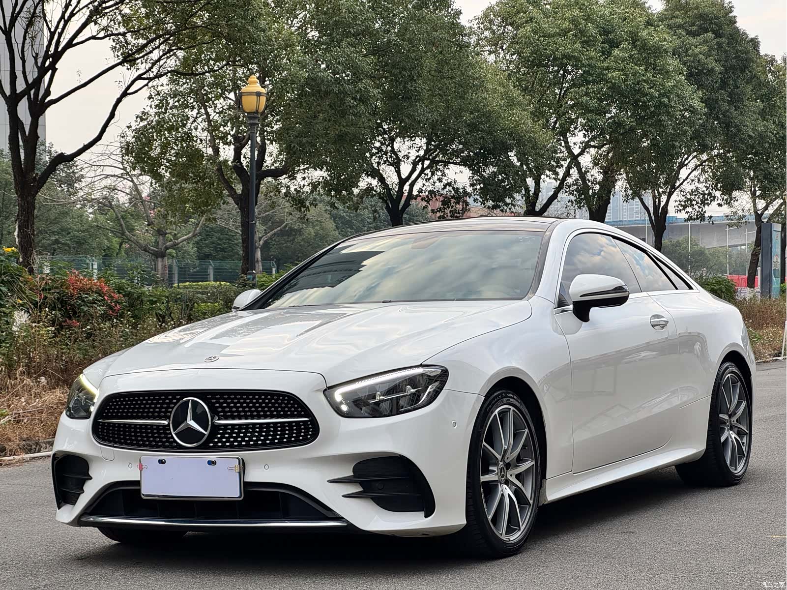 Mercedes-Benz E-Class, 2023 1