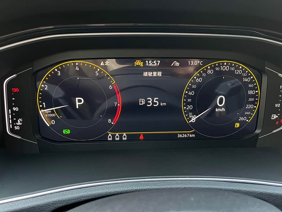 Volkswagen T-ROC exploring Songs