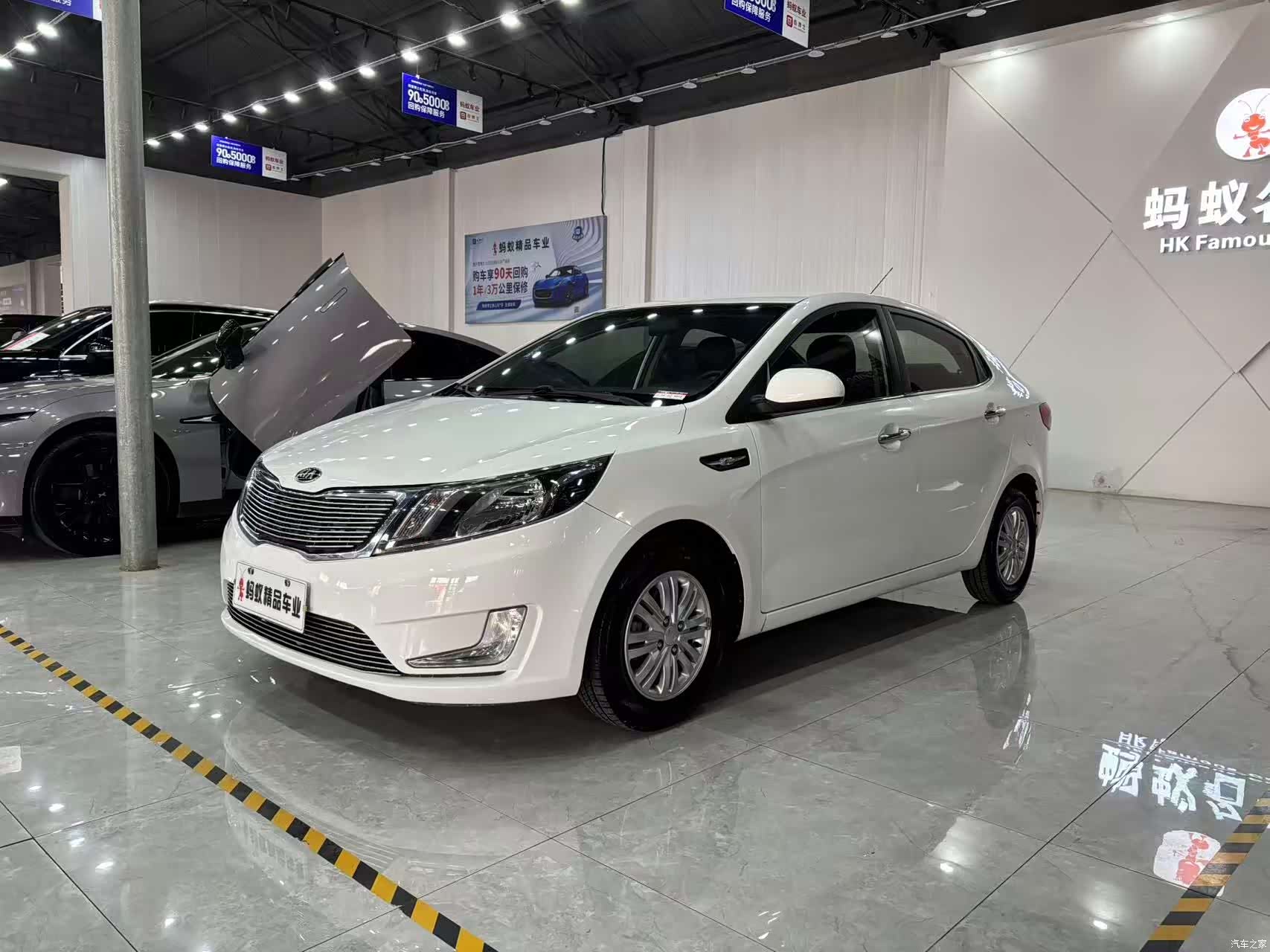 Kia K2, 2012 1