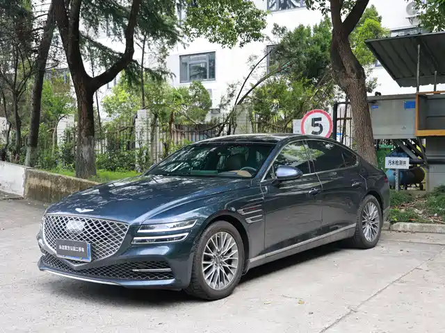 Genesis G80 2024 — купить из Китая под заказ