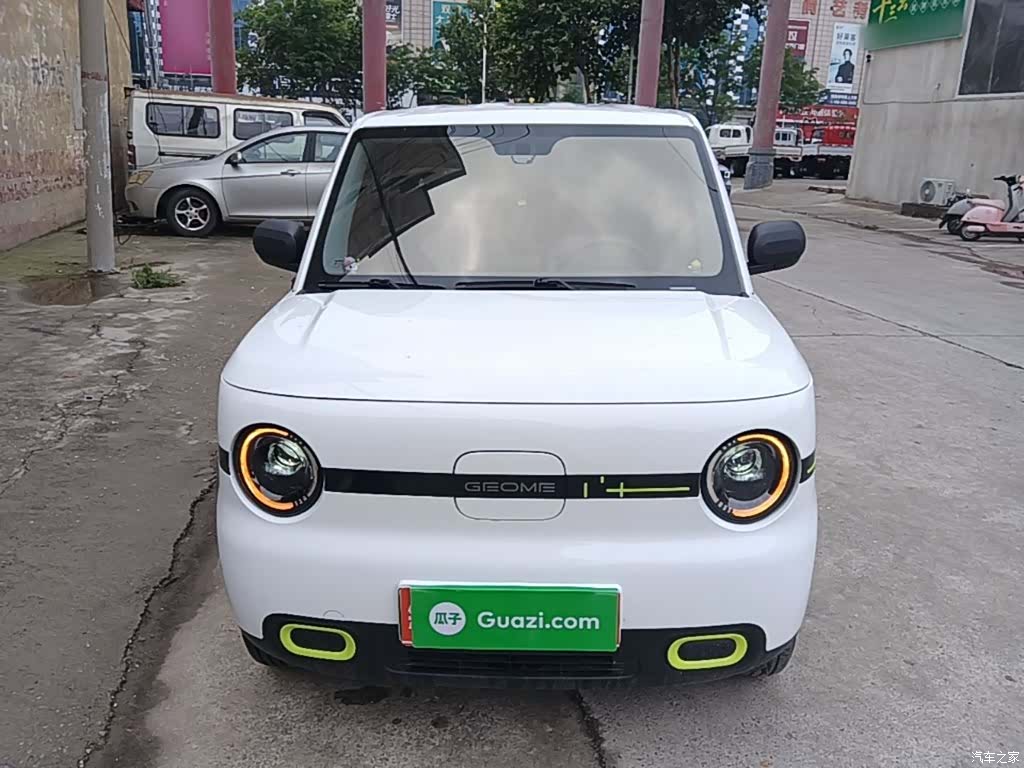 Geely Panda, 2025 3