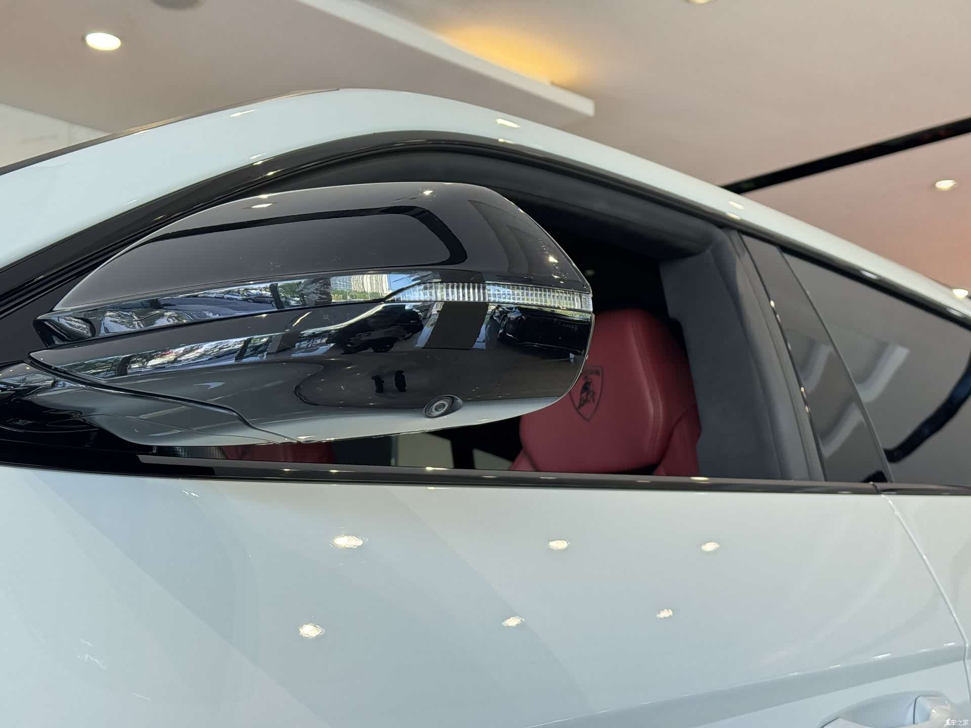 Lamborghini Urus, 2019 7