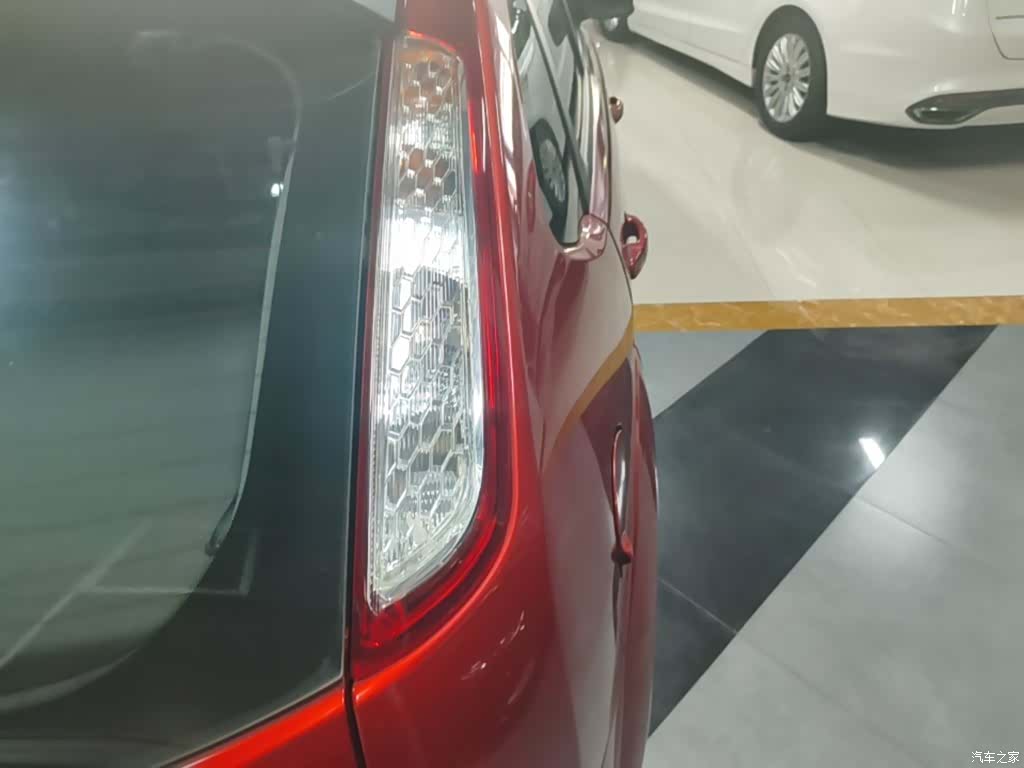 Ford Focus, 2016 8