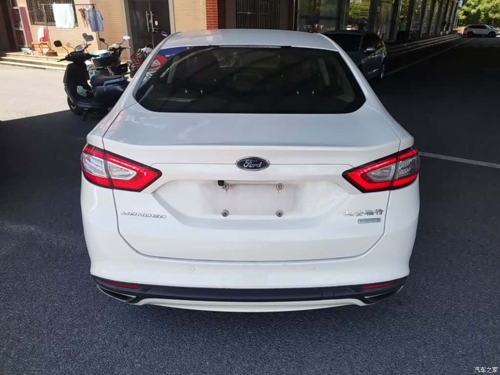 Ford Mondeo, 2014 6