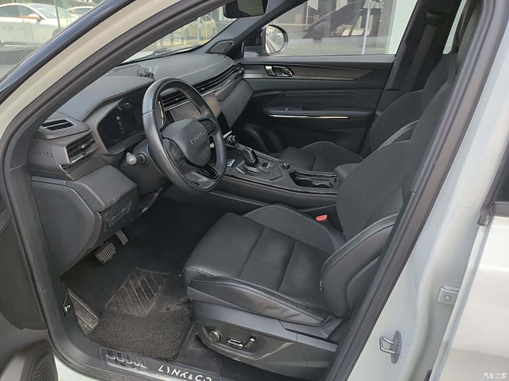 Lynk & Co 01, 2023 11