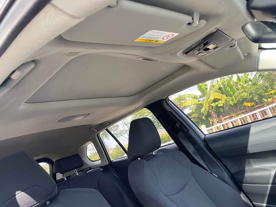 Toyota Corolla Sharp amplifier