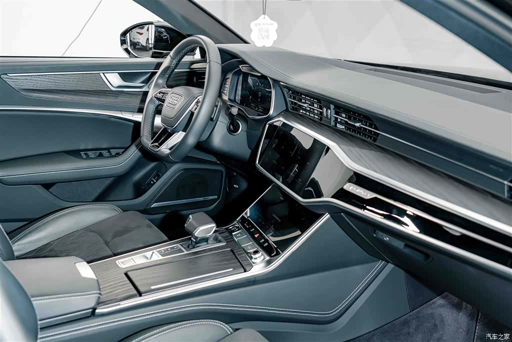 Audi A6L, 2025 18