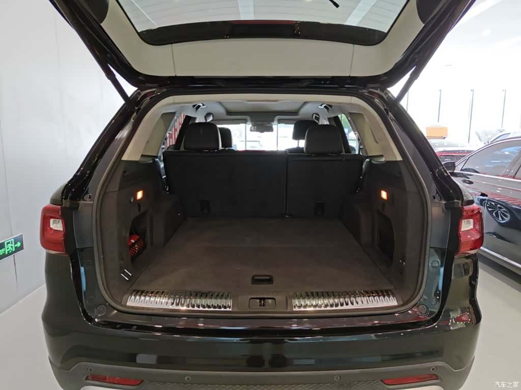 Hongqi HS7, 2023 19
