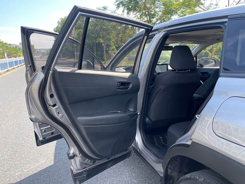 Toyota Corolla Sharp amplifier